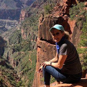 Meet your Posher, Jennifer